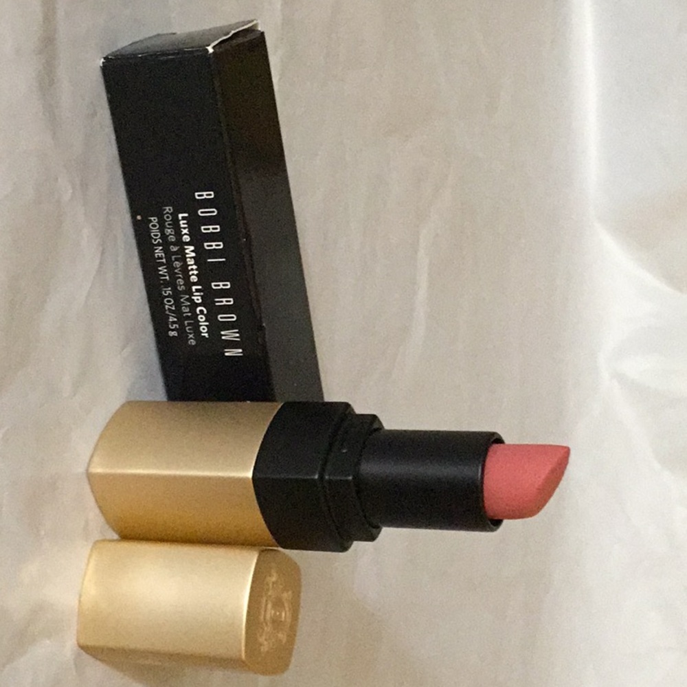 Bobbi Brown luxe matte lip color - nude reality -SMALL SCUFFS-